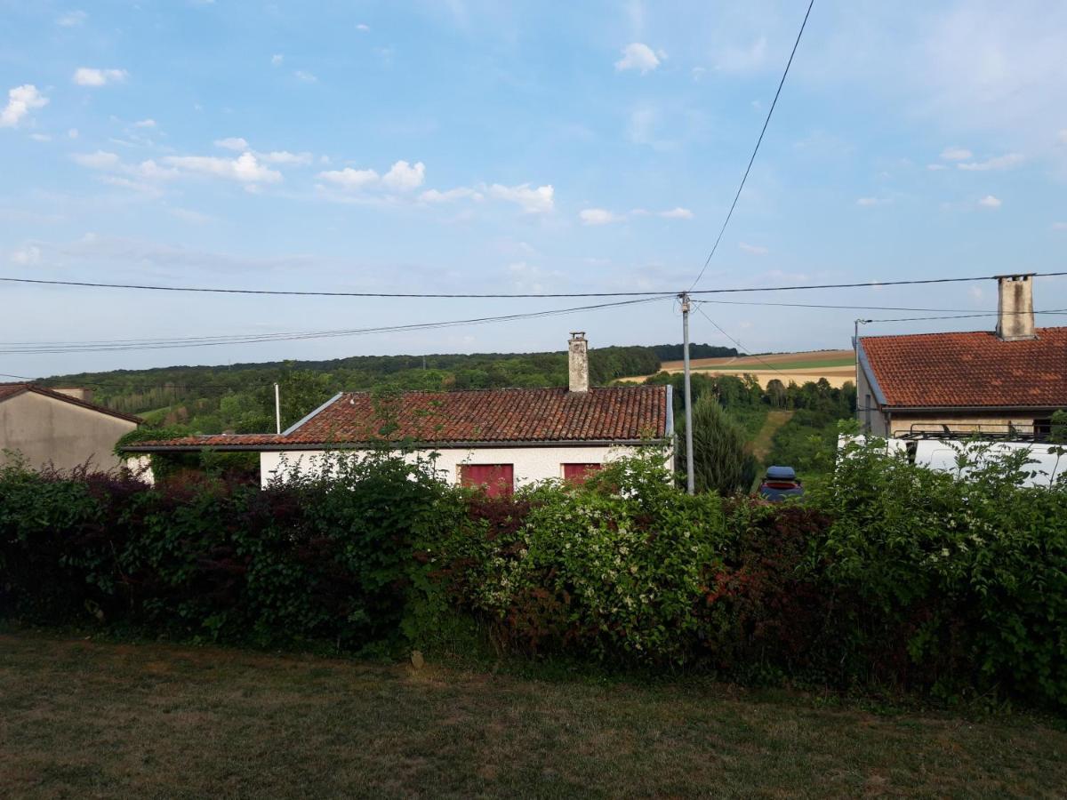 Gite Eugenie Dans Les Remparts Dun-sur-Meuse Exterior photo